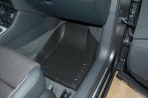 Carbox FLOOR Highline Fußraumschale Gummimatte vorne rechts für Audi Q3 06/11-