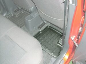 Carbox FLOOR Fußraumschale Gummimatte Fußmatte für Suzuki Splash hinten rechts