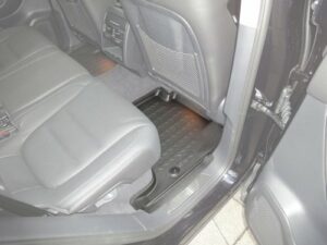 Carbox FLOOR Fußraumschale Gummimatte Fußmatte für VW Touareg II hinten rechts