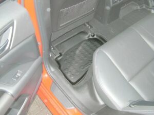 Carbox FLOOR Fußraumschale Gummimatte Fußmatte für Suzuki Kizashi hinten links