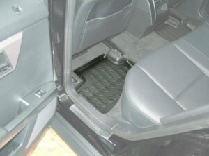 Carbox FLOOR Fußraumschale Gummimatte Fußmatte für Mercedes GLK X-204 hinten li