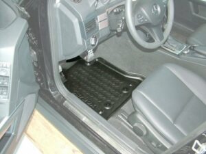 Carbox FLOOR Fußraumschale Gummimatte Fußmatte für Mercedes GLK X-204 vorne li